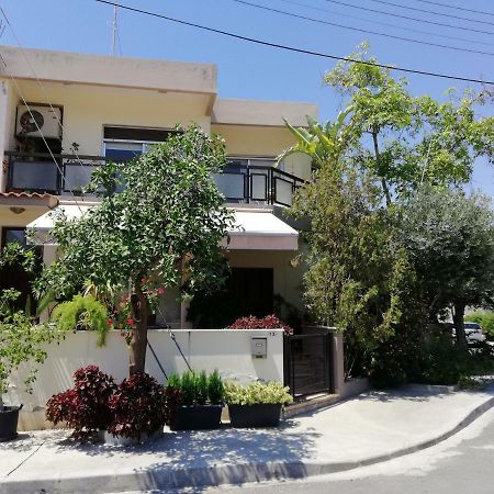 Family Nest In The Heart Of Limassol Villa Eksteriør bilde